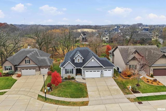 4136 Muirfield Court, Bettendorf, IA 52722