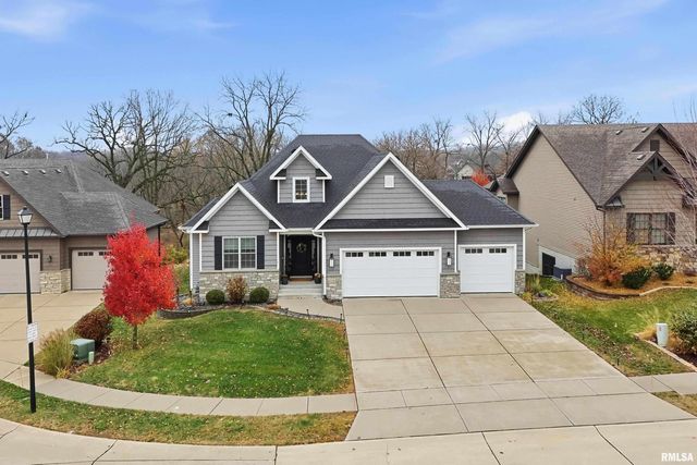 4136 Muirfield Court, Bettendorf, IA 52722