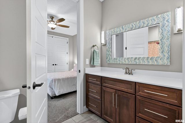 4136 Muirfield Court, Bettendorf, IA 52722