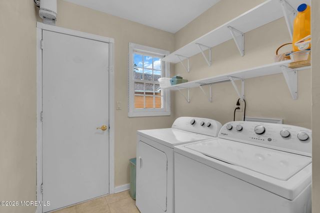 19 Newark Avenue, Manasquan, NJ 08736