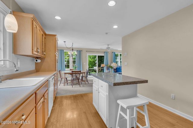 19 Newark Avenue, Manasquan, NJ 08736
