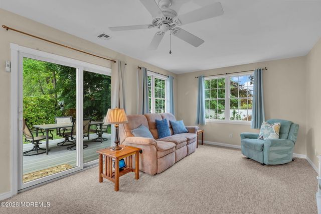 19 Newark Avenue, Manasquan, NJ 08736