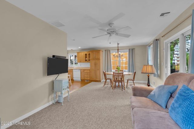 19 Newark Avenue, Manasquan, NJ 08736