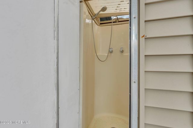 19 Newark Avenue, Manasquan, NJ 08736