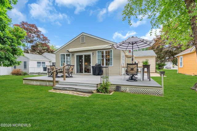 19 Newark Avenue, Manasquan, NJ 08736