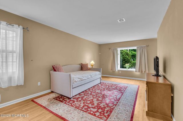 19 Newark Avenue, Manasquan, NJ 08736