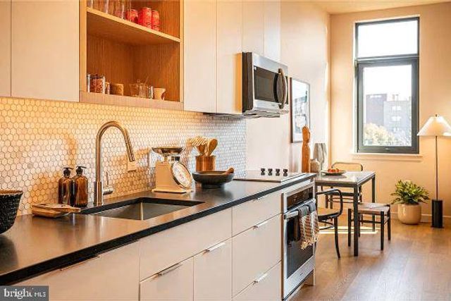 1700 N FRONT ST #2B-523, Philadelphia, PA 19122