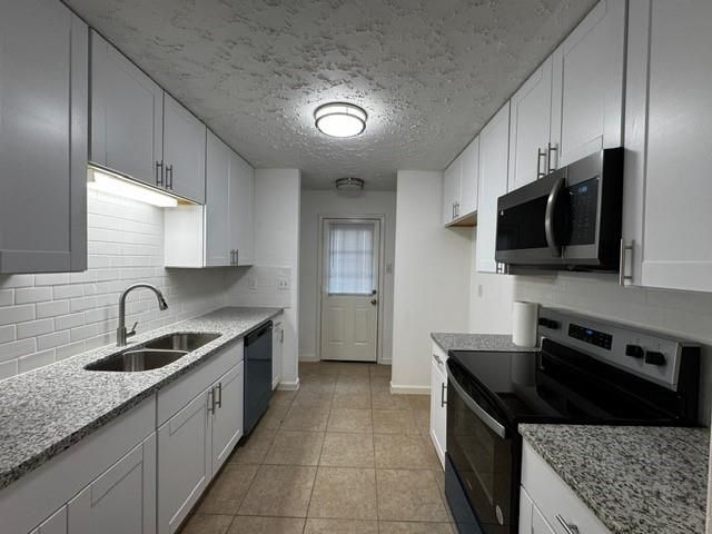 16310 Meadowbrook Farm Road, Houston, TX 77082