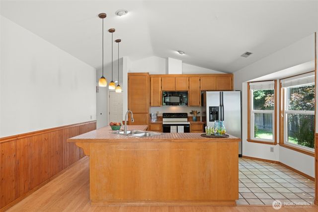 4929 Enetai Avenue NE, Tacoma, WA 98422