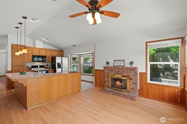 4929 Enetai Avenue NE, Tacoma, WA 98422
