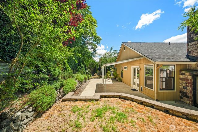 4929 Enetai Avenue NE, Tacoma, WA 98422