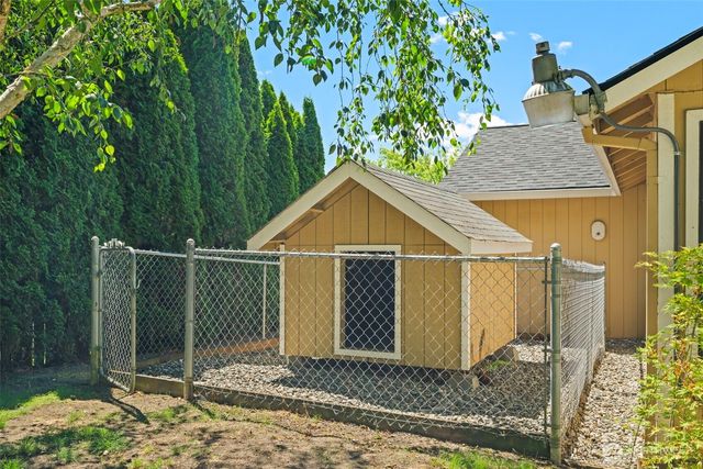 4929 Enetai Avenue NE, Tacoma, WA 98422