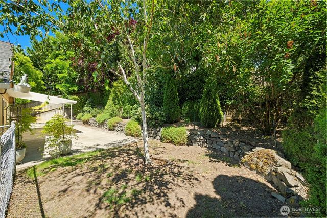 4929 Enetai Avenue NE, Tacoma, WA 98422