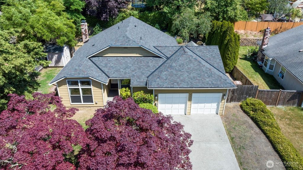 4929 Enetai Avenue NE, Tacoma, WA 98422