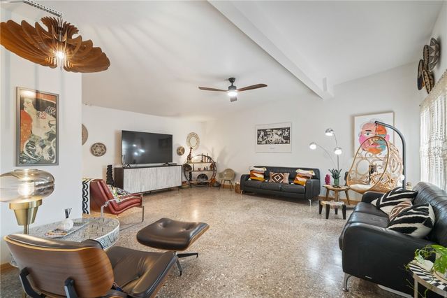 3462 Santa Fe St, Corpus Christi, TX 78411