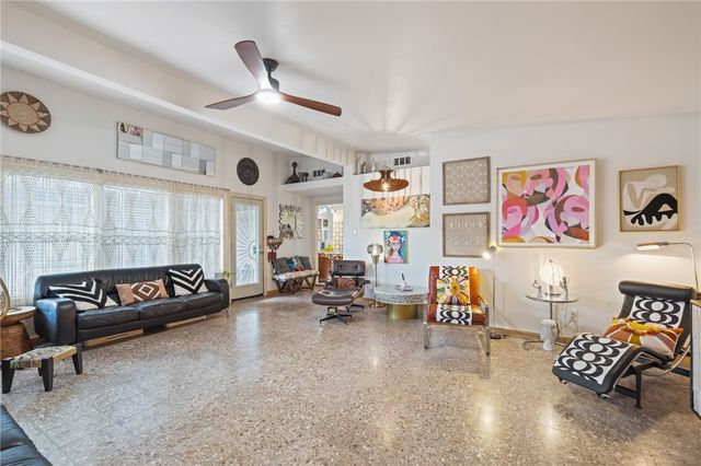 3462 Santa Fe St, Corpus Christi, TX 78411