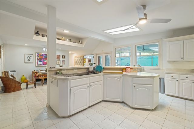 3462 Santa Fe St, Corpus Christi, TX 78411