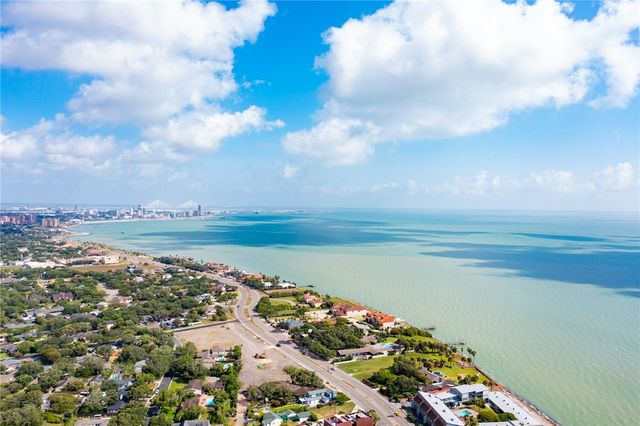3462 Santa Fe St, Corpus Christi, TX 78411