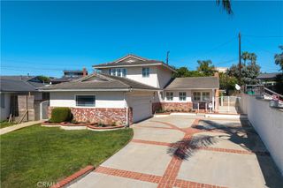 1135 Catalina Ave., Seal Beach, CA 90740
