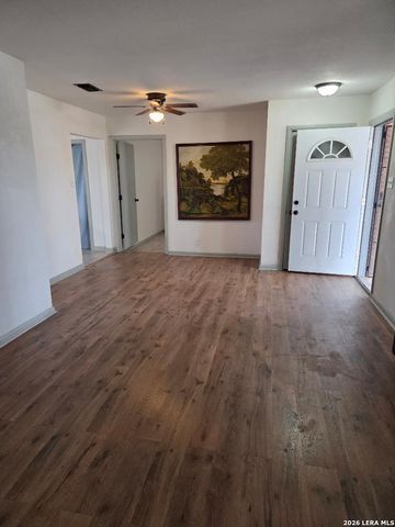 310 Williamsburg, San Antonio, TX 78201