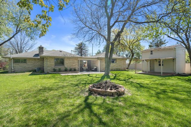 W172N9751 Division ROAD, Germantown, WI 53022