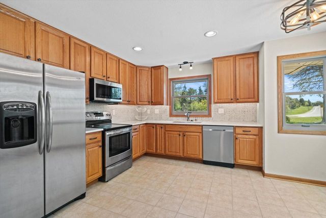 W172N9751 Division ROAD, Germantown, WI 53022