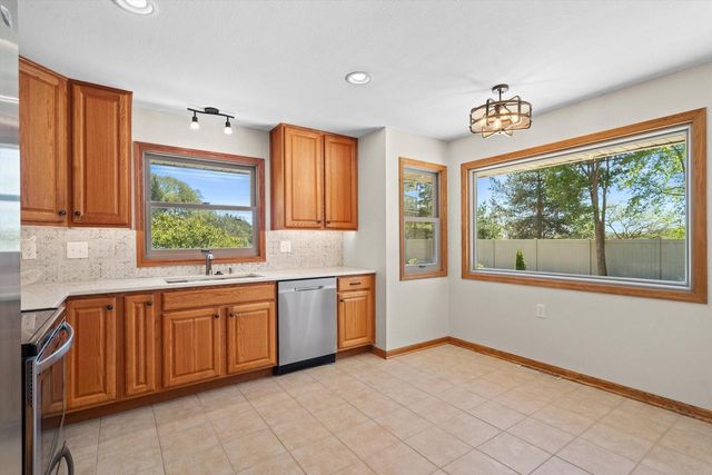 W172N9751 Division ROAD, Germantown, WI 53022