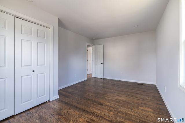 5 Lindsley Place, Stratford, CT 06614