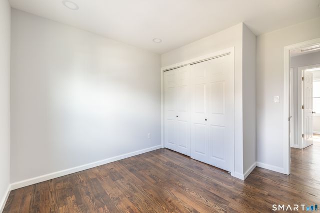 5 Lindsley Place, Stratford, CT 06614