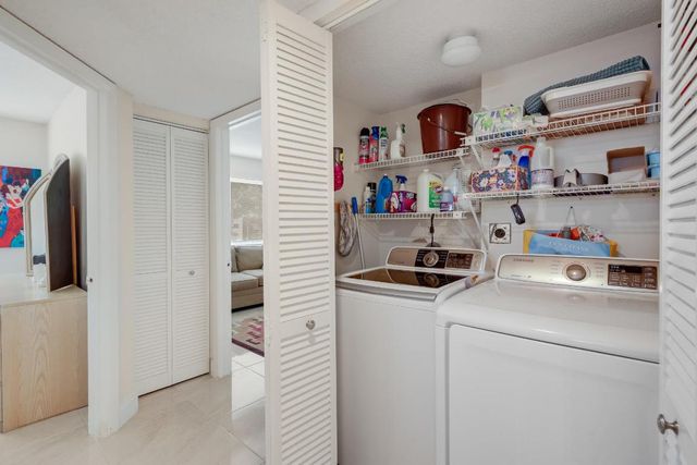 6698 10th Avenue N 320, Lake Worth, FL 33467