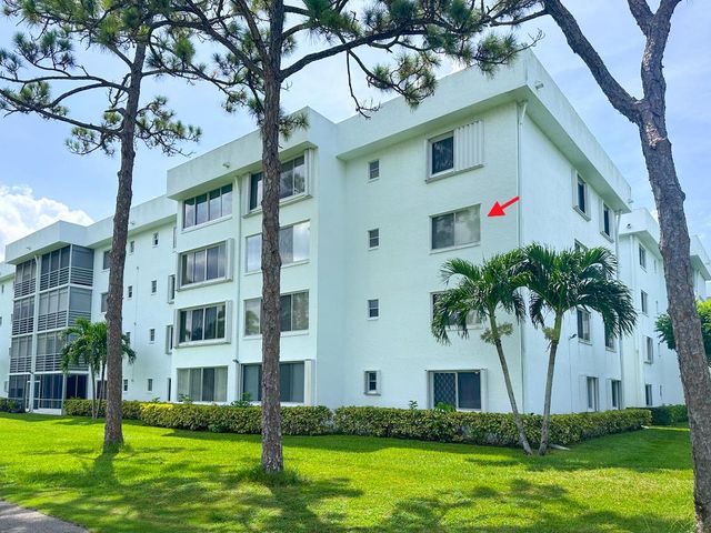 6698 10th Avenue N 320, Lake Worth, FL 33467