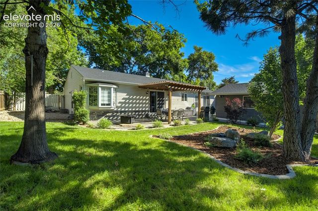 609 Cheyenne Boulevard, Colorado Springs, CO 80905
