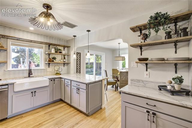 609 Cheyenne Boulevard, Colorado Springs, CO 80905