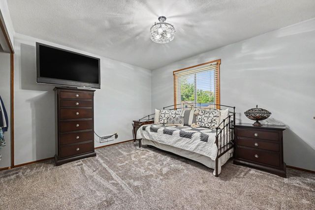 6920 Innsdale Avenue S, Cottage Grove, MN 55016
