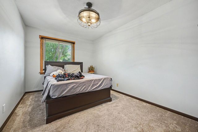 6920 Innsdale Avenue S, Cottage Grove, MN 55016