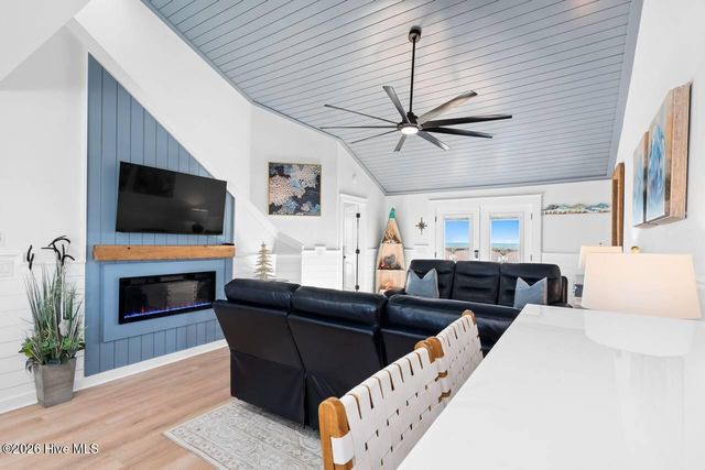 5518 E Beach Drive, Oak Island, NC 28465