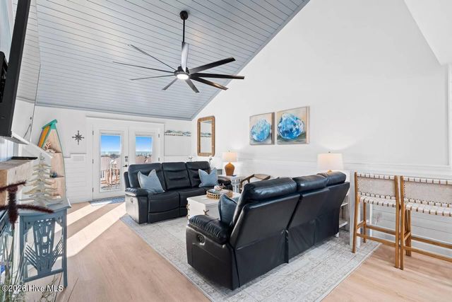 5518 E Beach Drive, Oak Island, NC 28465