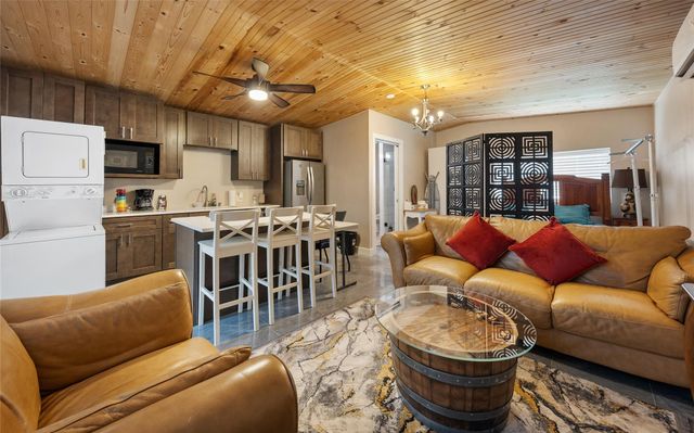 301 Oak Ridge RD, Georgetown, TX 78628