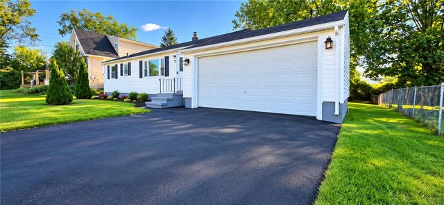 137 Rossmore Street, Gates, NY 14606