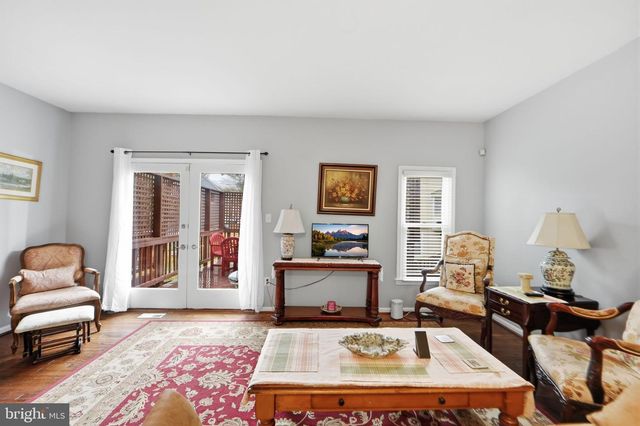 11563 HILL MEADE LN, Woodbridge, VA 22192