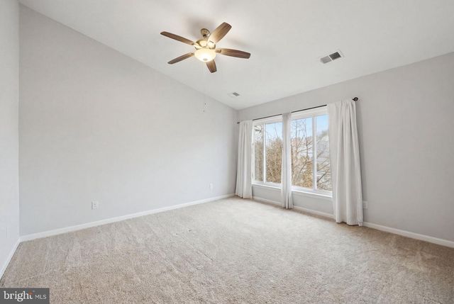 11563 HILL MEADE LN, Woodbridge, VA 22192