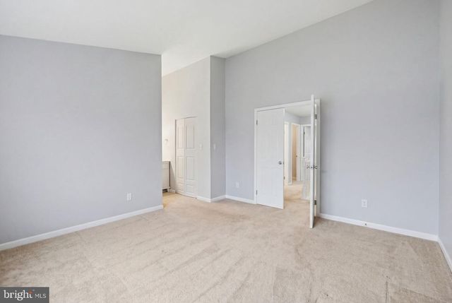 11563 HILL MEADE LN, Woodbridge, VA 22192