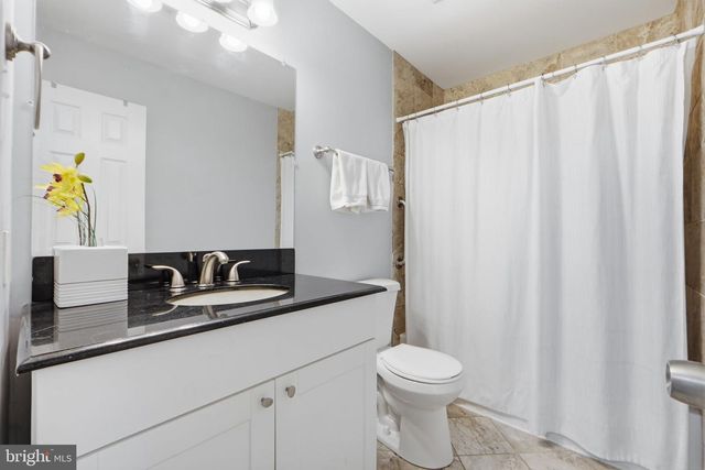 11563 HILL MEADE LN, Woodbridge, VA 22192