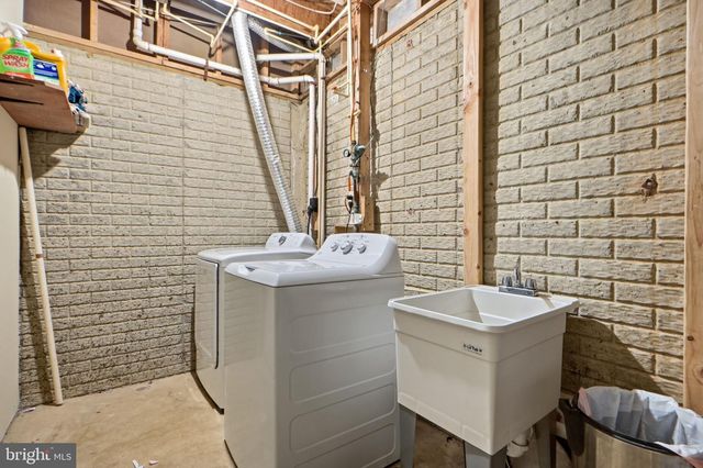 11563 HILL MEADE LN, Woodbridge, VA 22192