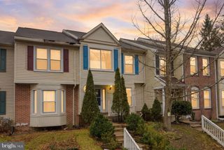 11563 HILL MEADE LN, Woodbridge, VA 22192
