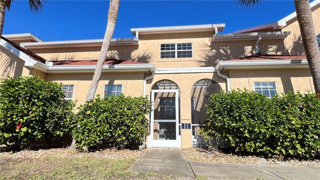 35 CAPTAINS WALK, Palm Coast, FL 32137