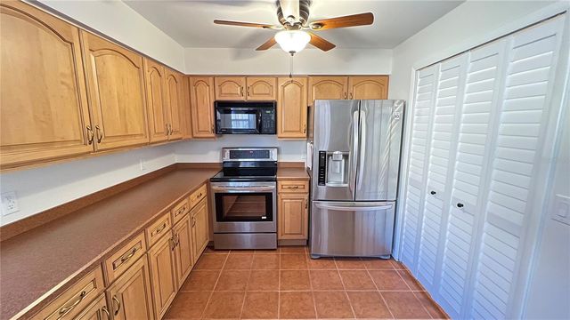 35 CAPTAINS WALK, Palm Coast, FL 32137