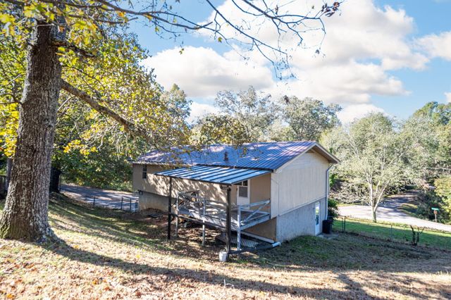 49 Crabtree Road, Rossville, GA 30741