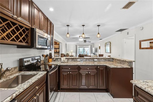 1490 Memoli LN A6, Fort Myers, FL 33919