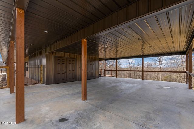 393 Holt Ridge Road, Tazewell, TN 37879